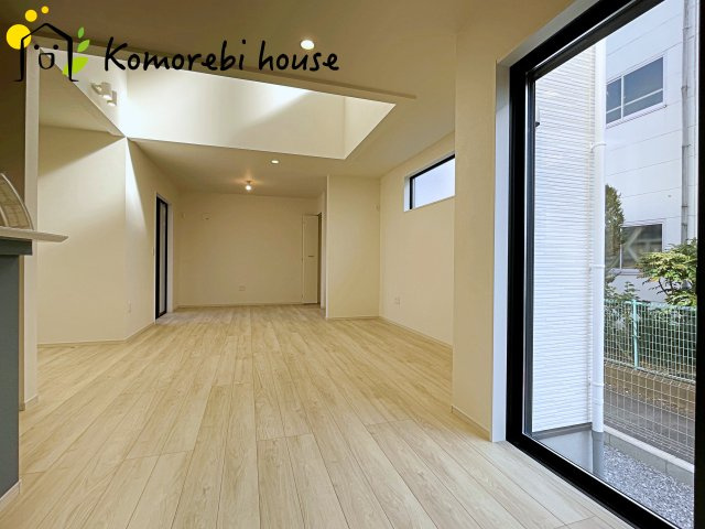 桶川市加納　1期　新築一戸建て　クラフトピット　01の居間・リビング|リビングです