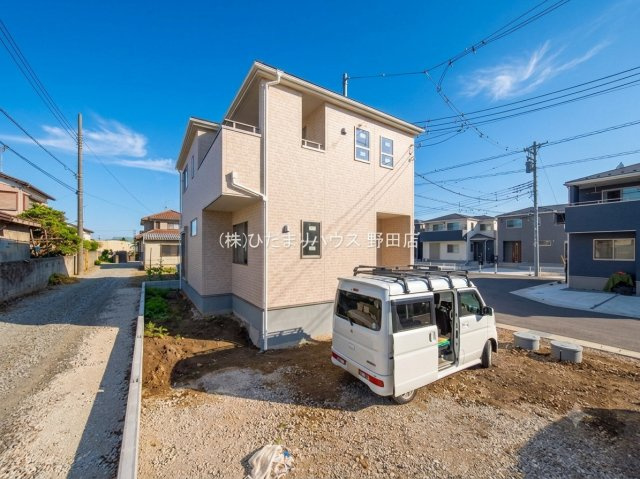 野田市中里3期　新築戸建　3号棟の駐車場|2台分可能な駐車スペース(^^)/車種により異なります。