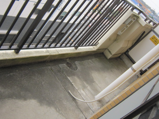 三鷹市大沢３丁目の賃貸マンションのバルコニー|同物件別部屋の写真です