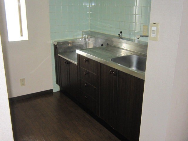 三鷹市大沢３丁目の賃貸マンションのキッチン|同物件別部屋の写真です