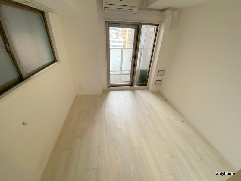 エスリード阿波座ラグジェ　仲介手数料無料の洋室