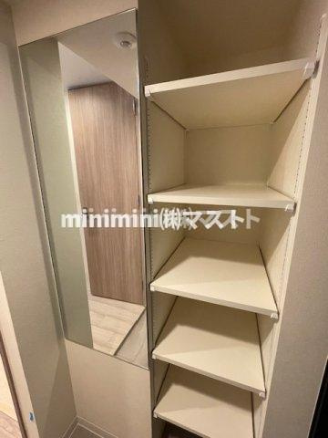コンフォリア・リヴ博労町一丁目Ｑの収納