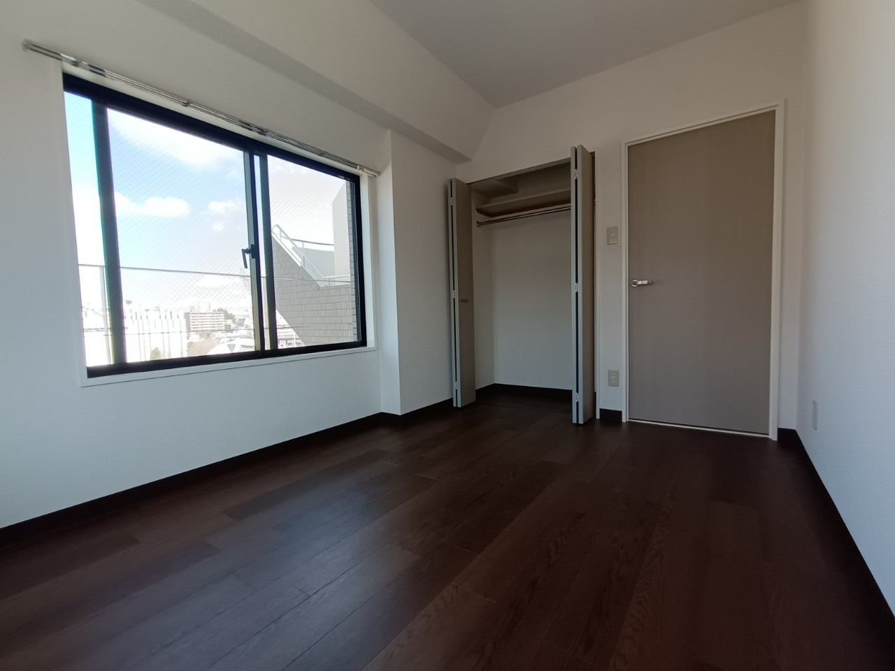 クローゼットあります