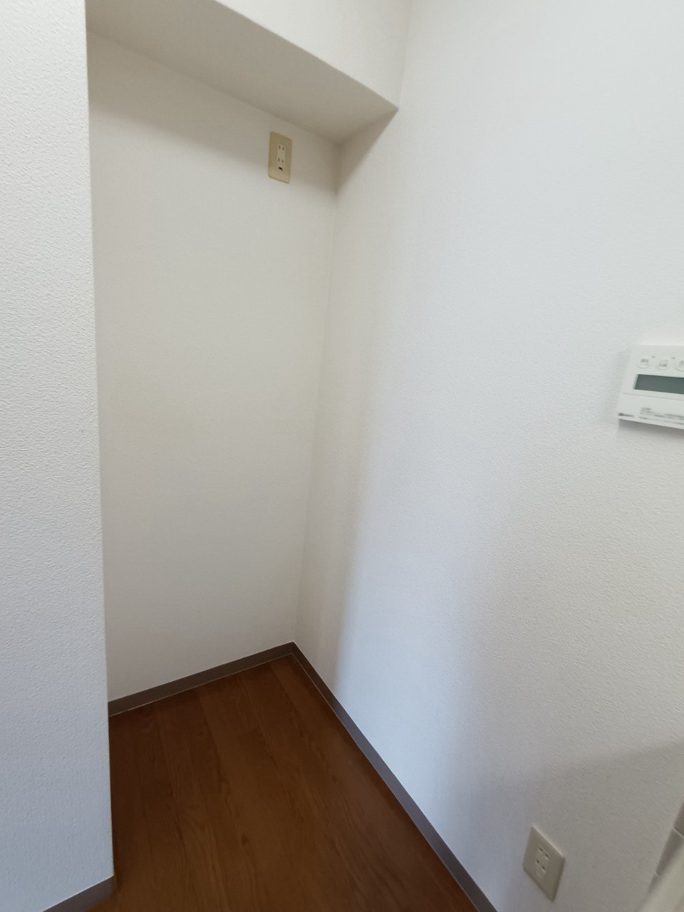 冷蔵庫置き場です