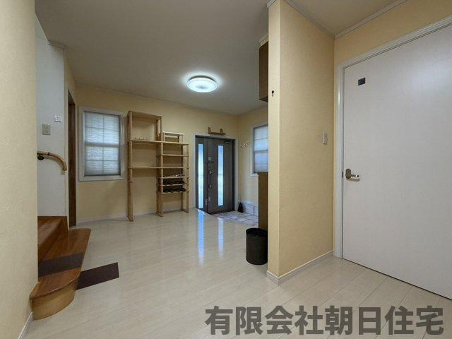 【玄関】 | 東出雲町揖屋中古戸建 | 落ち着いた玄関です