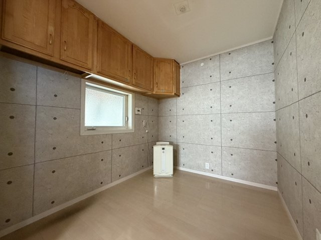 【洋室】 | 東出雲町揖屋中古戸建