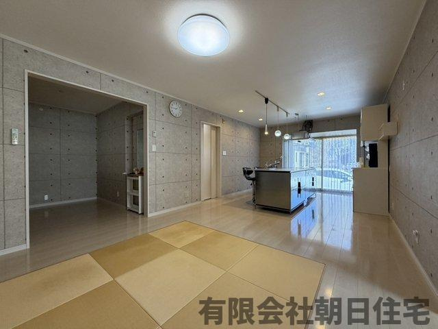 【居間・リビング】 | 東出雲町揖屋中古戸建