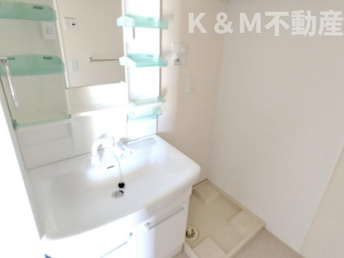 ラマージュおおたかの森の洗面所|スペースが確保できる洗面所です