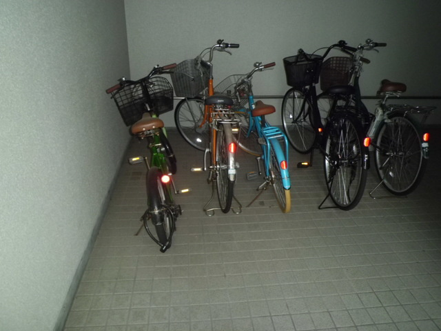フォーラムノリタケ2番館の駐車場