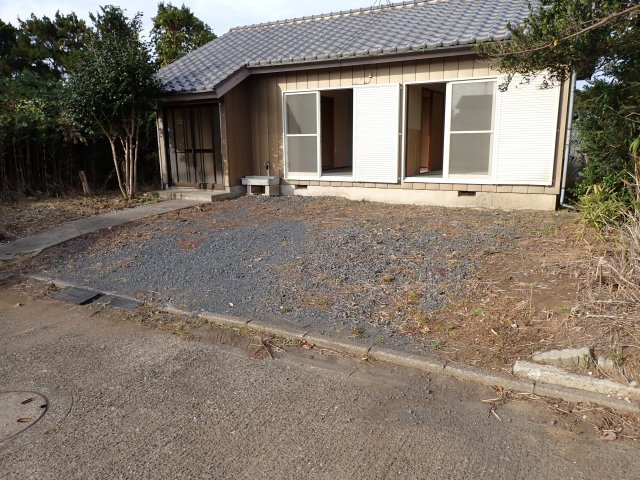 鉾田市Ｋ戸建の駐車場|前面駐車場2台無料