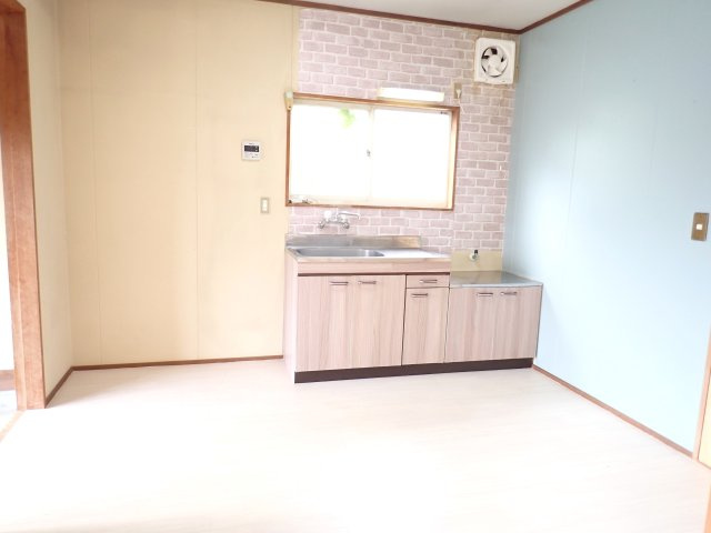 鉾田市Ｋ戸建の居間・リビング|ＤＫ５.３帖