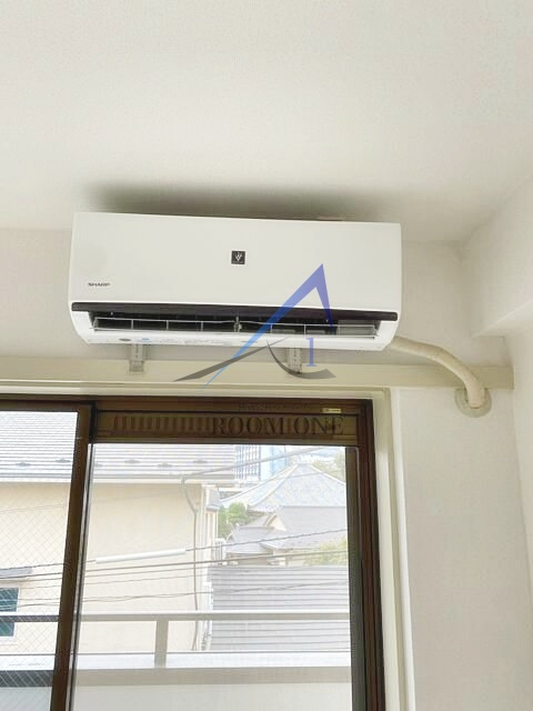 ルーブル新宿の設備|エアコンです。