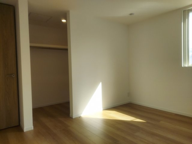 宝塚市宝梅2丁目新築一戸建2号棟の洋室|2階洋室約7.4帖
