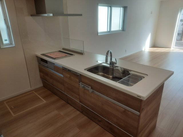 宝塚市宝梅2丁目新築一戸建2号棟のキッチン