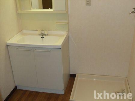 ＭＩＴＳＵＩマンションの洗面所|ゆったりとスペースのある洗面所