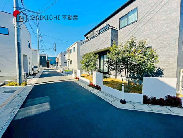 【前面道路含む現地写真】 | 北本市宮内1丁目　中古戸建　