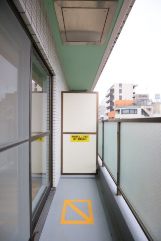 ヴェラハイツ蔵前のバルコニー