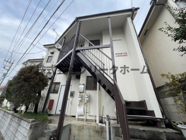 メゾン梨里の外観