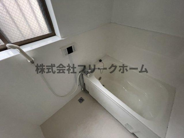 メゾン梨里の浴室