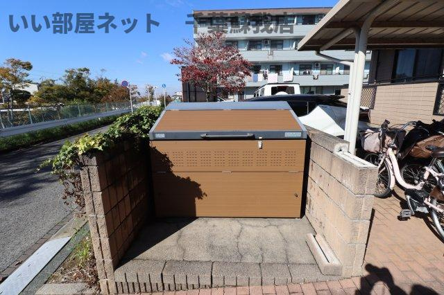 ファーストターフ鎌取　Ｃのその他共用部分|ゴミストッカー