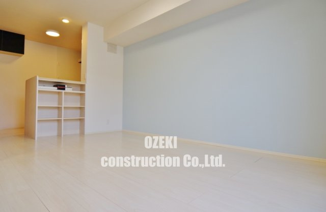 ヴィラアリエッタの居間・リビング|※間取り反転