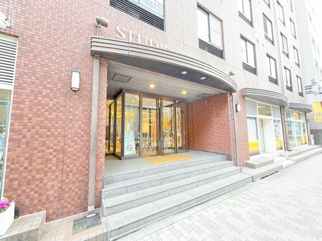 ステュディオ新御堂のロビー