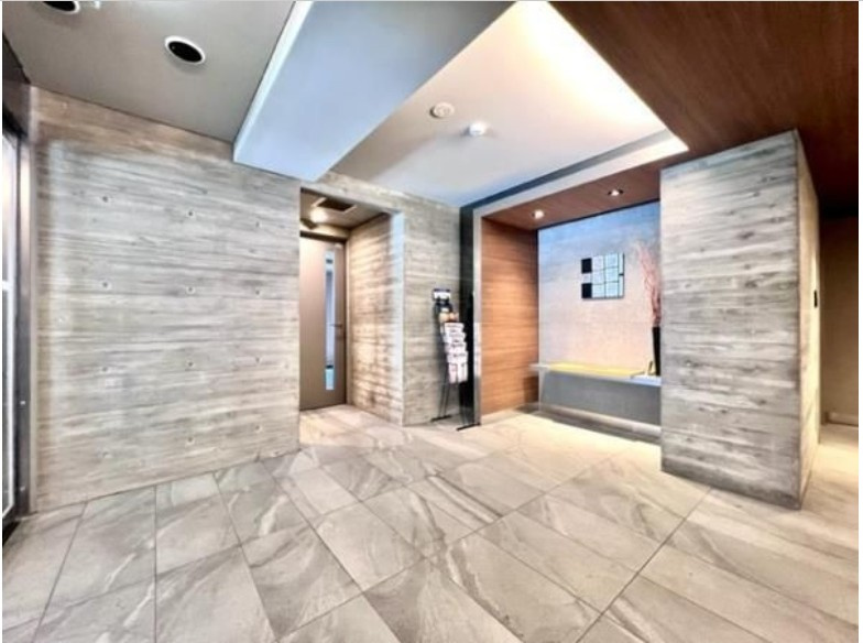 【エントランス】