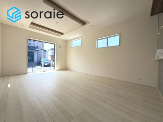川越市的場全3棟　新築戸建　ウッディエの居間・リビング|7/30撮影