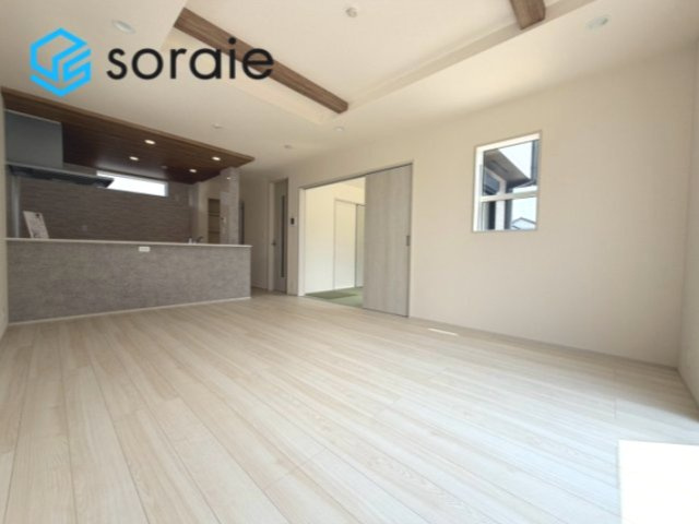 川越市的場全3棟　新築戸建　ウッディエの居間・リビング|7/30撮影