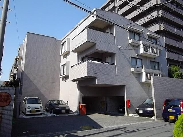 リズ市川平田の外観