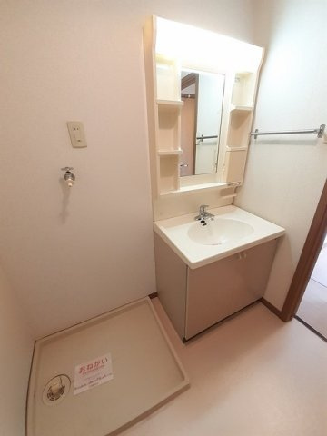 シェーヌ　Ｂの洗面所|コンパクトで使いやすい洗面所