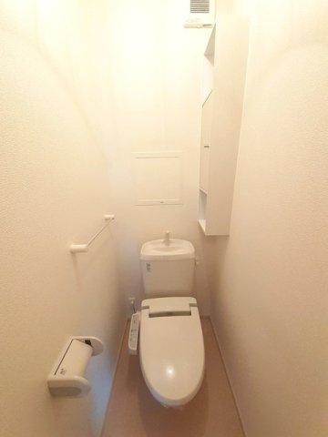サンレミ真時Ⅱのトイレ|ゆったりとした空間のトイレです