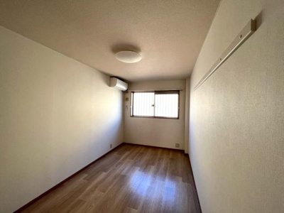 【内装】 | オリオン | 北東洋室