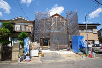 【前面道路含む現地写真】
