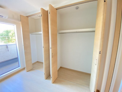 【収納】 | TKアンバーコート羽衣 | 小物を収納するのに便利です