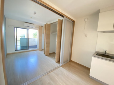 【内装】 | TKアンバーコート羽衣 | 過ごしやすい室内です