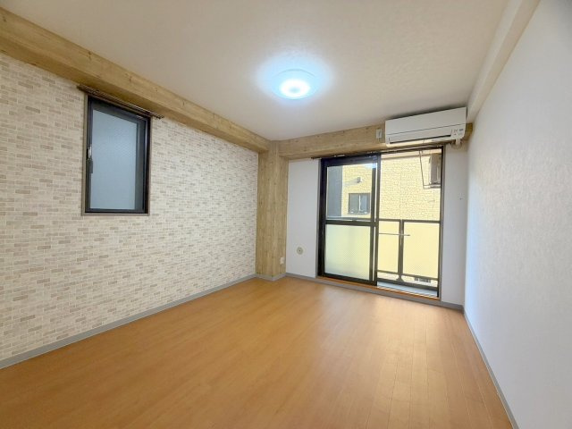 広島市西区庚午南１丁目の賃貸マンションの居間・リビング