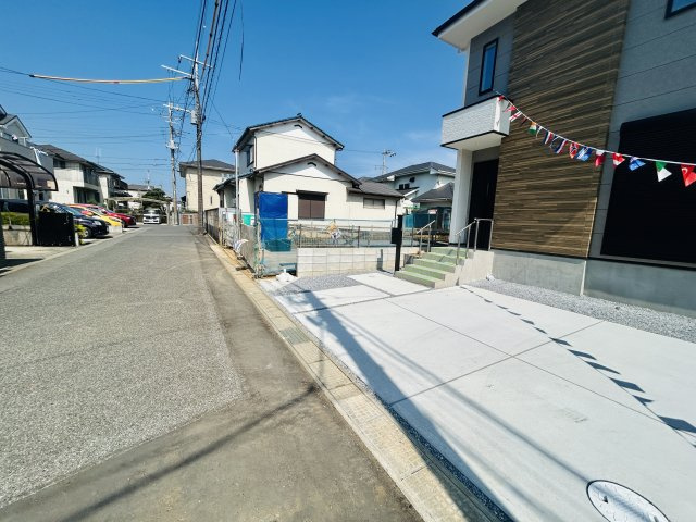 千葉市若葉区小倉台３丁目１１期の玄関|建築施工例