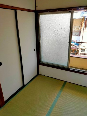 東大阪市御厨東2丁目の和室