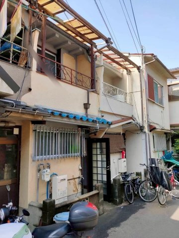 東大阪市御厨東2丁目の前面道路含む現地写真|周辺コンビニ、スーパーなど充実しており生活のしやすい環境です！