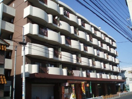 グリーンパーク五反野の外観|落ち着いた雰囲気の外観です