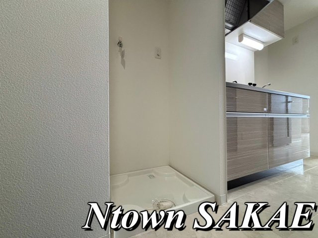 【設備】 | ドゥナーレ辻町 | 洗濯機置き場です