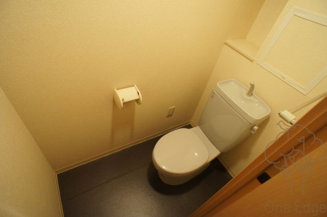 エスタブレ南森町のトイレ