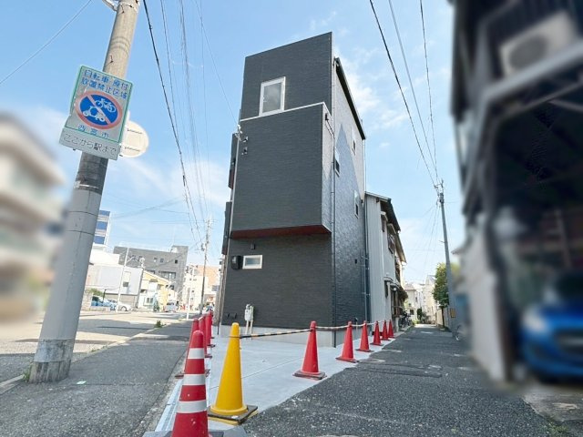 鳴尾町3丁目 新築戸建の前面道路含む現地写真
