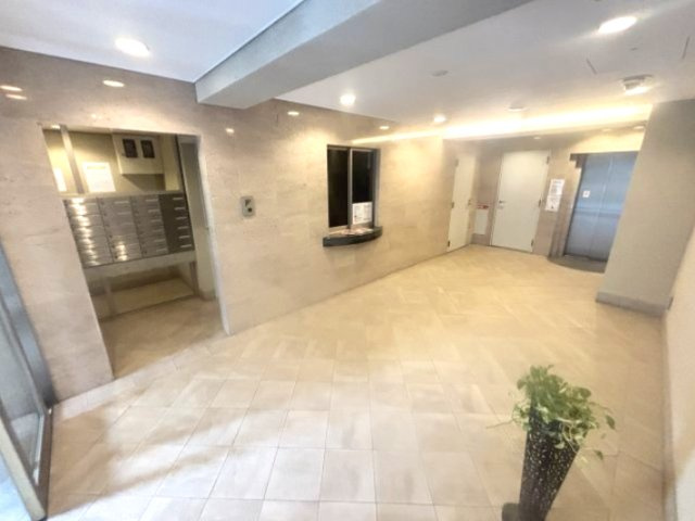 ロアール神戸住吉のロビー