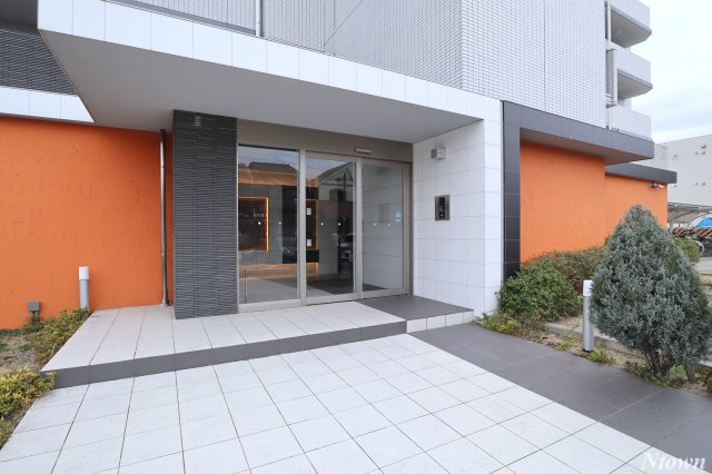 【エントランス】 | ドゥナーレ辻町 | 清潔なエントランスです