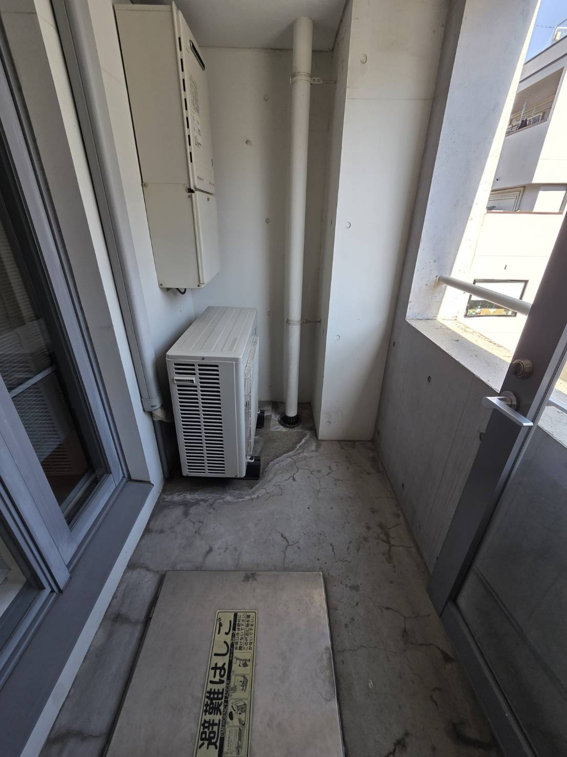 【バルコニー】