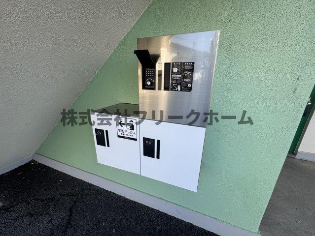 三鷹市牟礼７丁目の賃貸マンションのエントランス