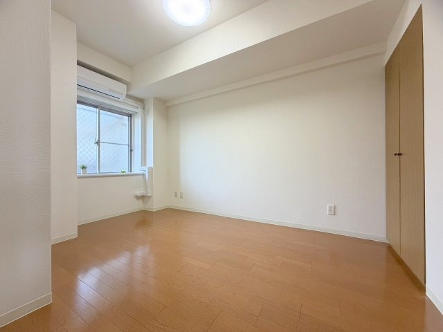 オーベル井口の洋室