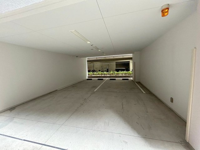 エステムコート新大阪6エキスプレイスの駐車場